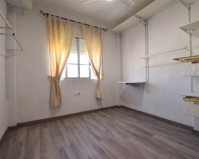 3 soveværelse Villa til salg i Playa Flamenca med swimmingpool garage - € 429.000 (Ref: 10076803)