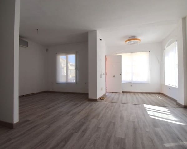 3 soveværelse Villa til salg i Playa Flamenca, Orihuela med swimmingpool garage - € 429.000 (Ref: 10076803)