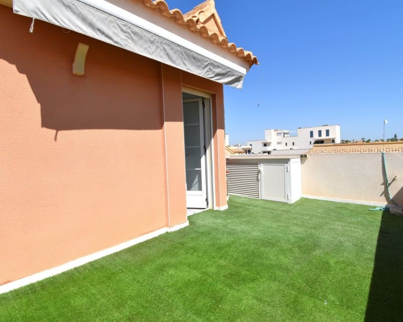 3 soveværelse Villa til salg i Playa Flamenca med swimmingpool garage - € 429.000 (Ref: 10076803)