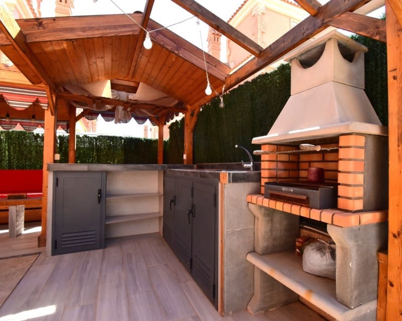 3 soveværelse Villa til salg i Playa Flamenca med swimmingpool garage - € 429.000 (Ref: 10076803)