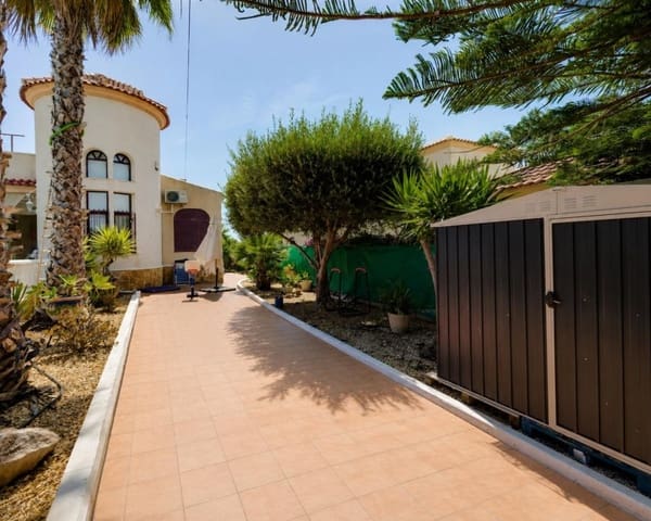 3 quarto Moradia para venda em La Marina, Elche / Elx com piscina - 399 000 € (Ref: 10076805)