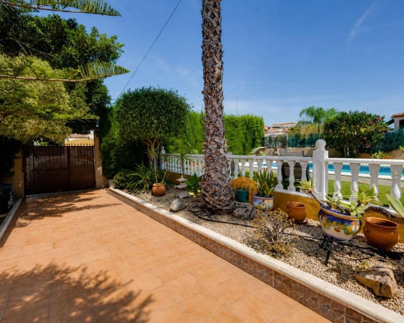 3 quarto Moradia para venda em La Marina com piscina - 399 000 € (Ref: 10076805)