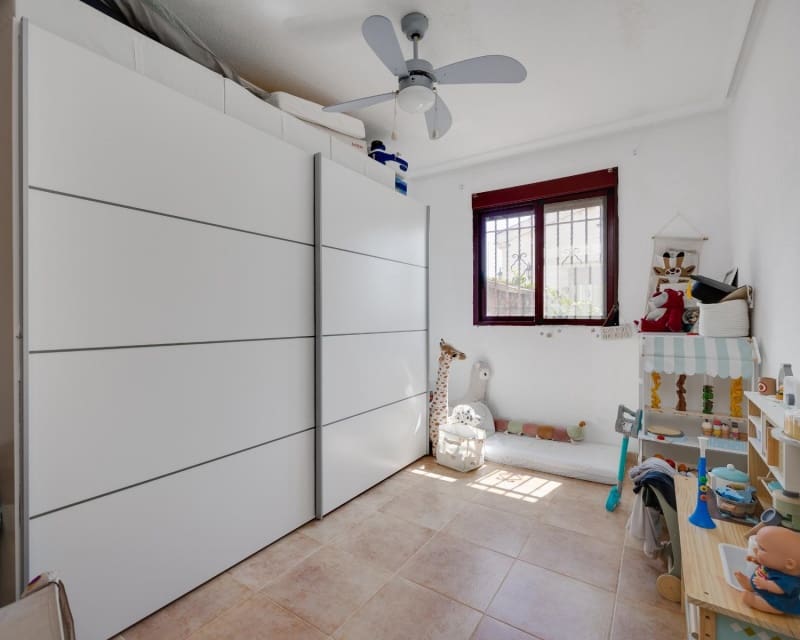 3 quarto Moradia para venda em La Marina com piscina - 399 000 € (Ref: 10076805)