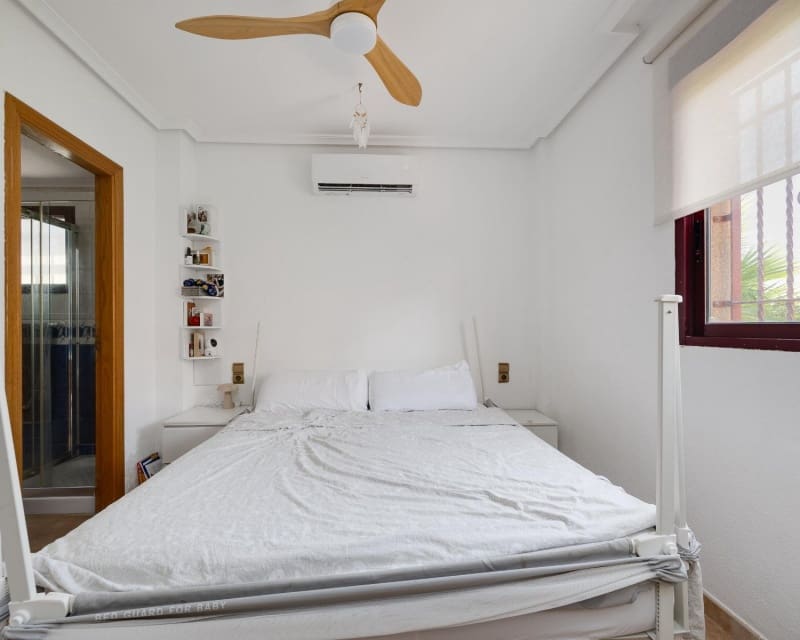 3 quarto Moradia para venda em La Marina com piscina - 399 000 € (Ref: 10076805)