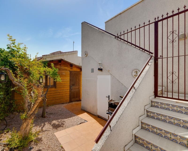 3 quarto Moradia para venda em La Marina com piscina - 399 000 € (Ref: 10076805)
