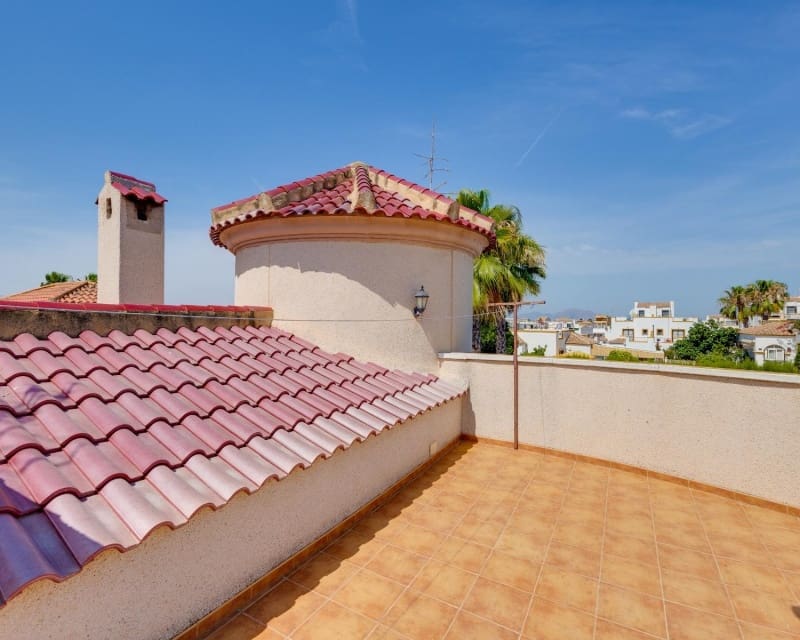3 quarto Moradia para venda em La Marina com piscina - 399 000 € (Ref: 10076805)