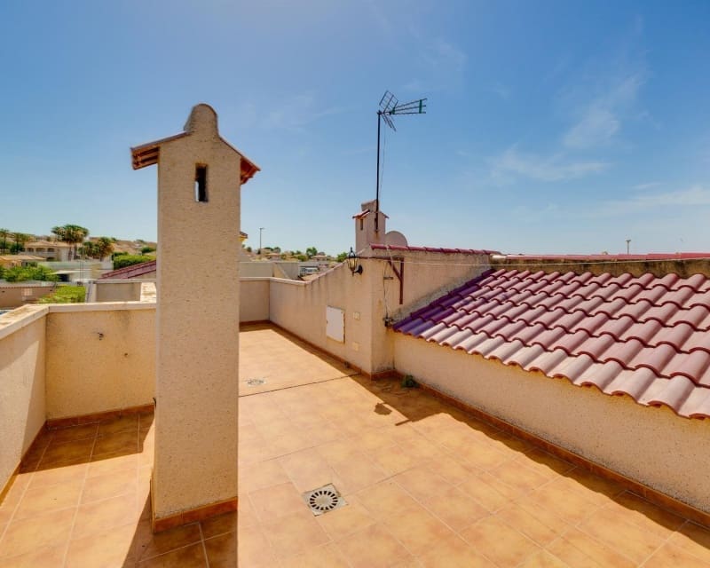 3 quarto Moradia para venda em La Marina com piscina - 399 000 € (Ref: 10076805)