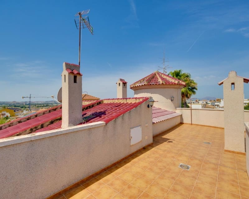 3 quarto Moradia para venda em La Marina com piscina - 399 000 € (Ref: 10076805)