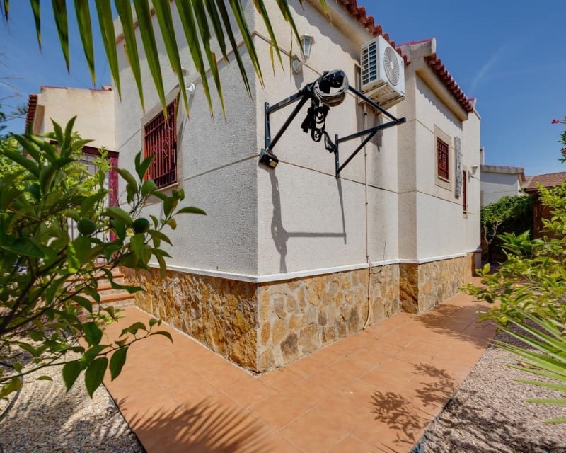 3 quarto Moradia para venda em La Marina com piscina - 399 000 € (Ref: 10076805)