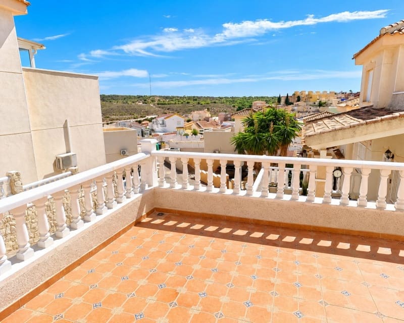 3 quarto Moradia para venda em La Marquesa com piscina - 295 000 € (Ref: 10076806)