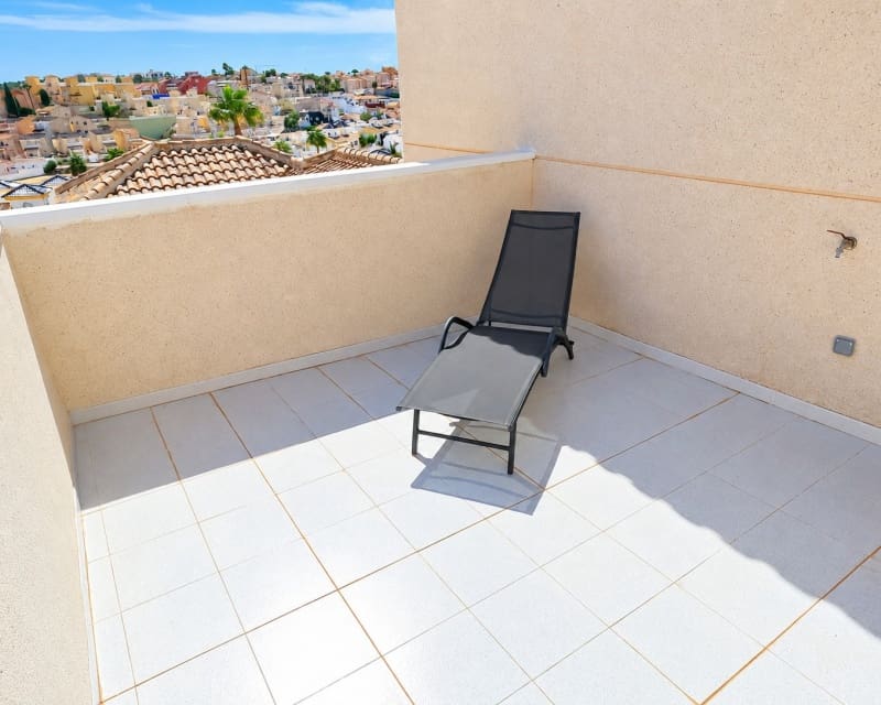 3 quarto Moradia para venda em La Marquesa com piscina - 295 000 € (Ref: 10076806)