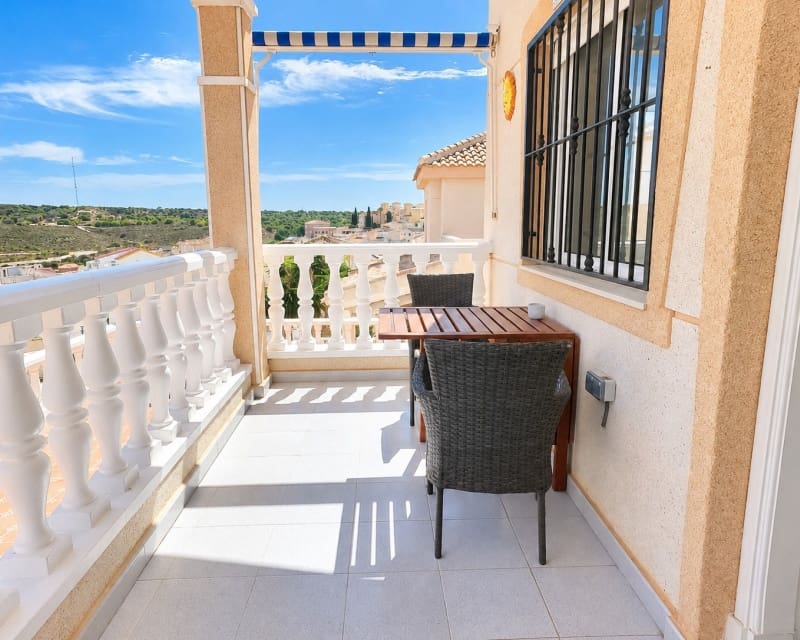 3 quarto Moradia para venda em La Marquesa com piscina - 295 000 € (Ref: 10076806)