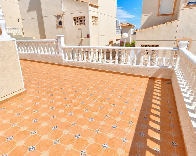 3 quarto Moradia para venda em La Marquesa com piscina - 295 000 € (Ref: 10076806)