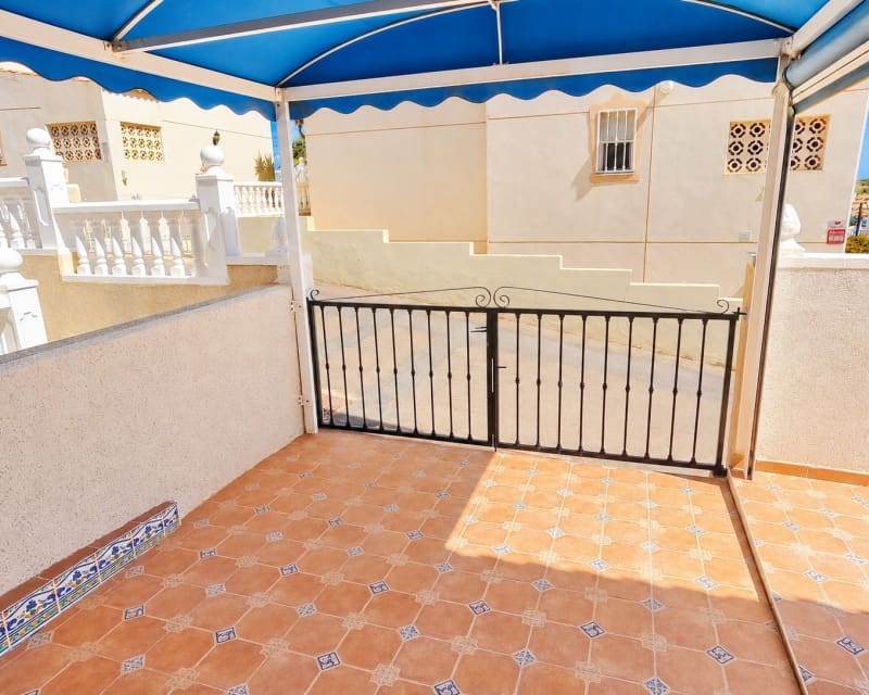3 quarto Moradia para venda em La Marquesa com piscina - 295 000 € (Ref: 10076806)