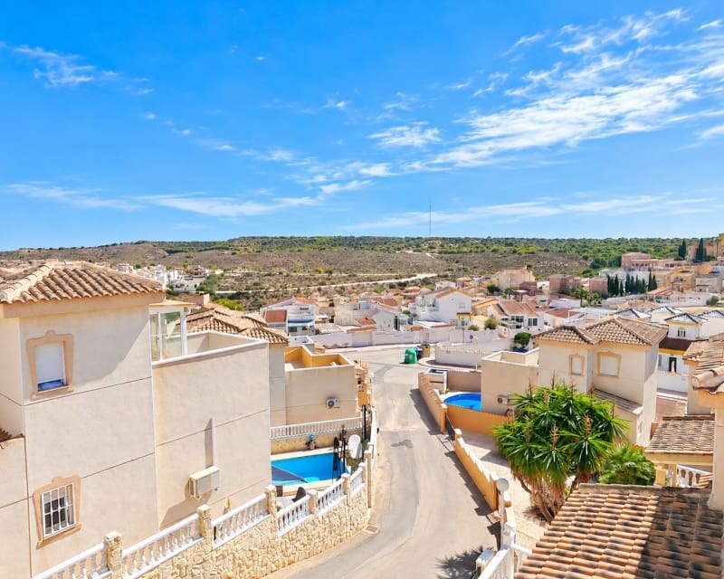3 quarto Moradia para venda em La Marquesa com piscina - 295 000 € (Ref: 10076806)