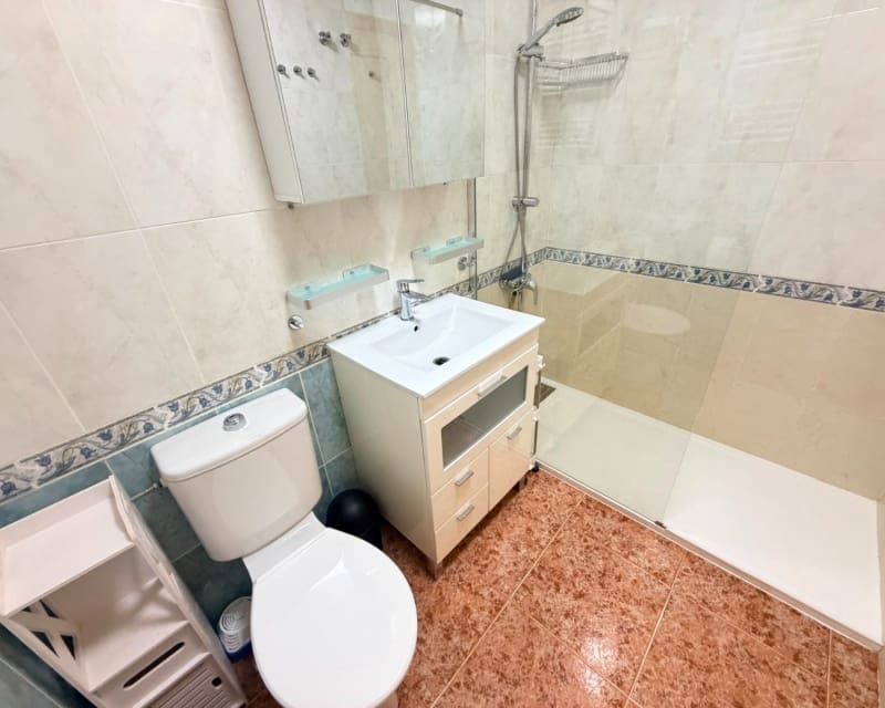 2 bedroom Apartment for sale in Los Montesinos with pool - € 139,000 (Ref: 10076807)