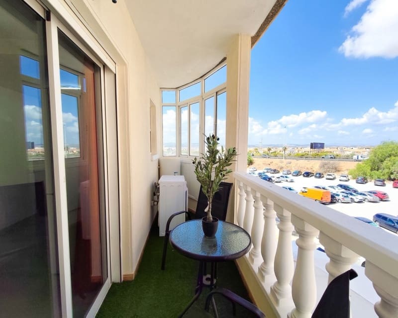 3 bedroom Apartment for sale in Torrevieja - € 185,500 (Ref: 10078637)