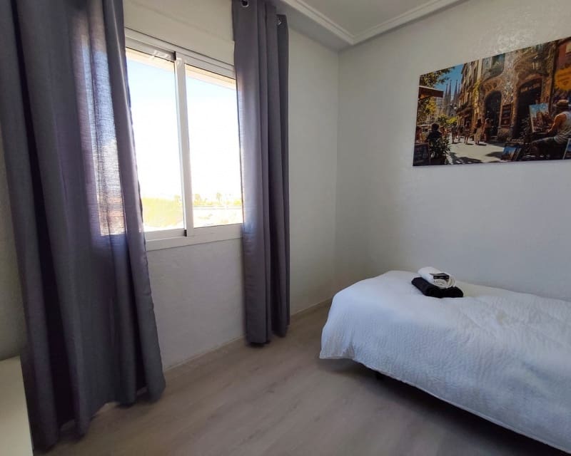 3 bedroom Apartment for sale in Torrevieja - € 185,500 (Ref: 10078637)