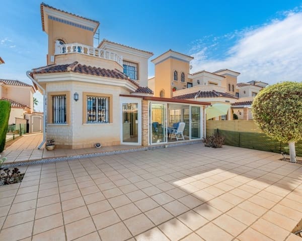 3 bedroom Villa for sale in El Raso, Guardamar del Segura with pool - € 290,000 (Ref: 10078638)