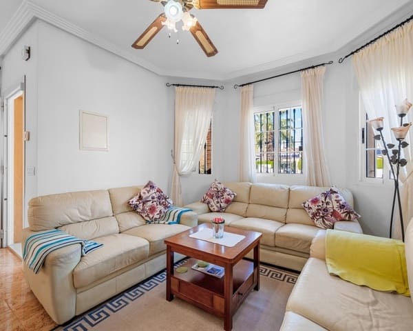3 bedroom Villa for sale in El Raso, Guardamar del Segura with pool - € 290,000 (Ref: 10078638)