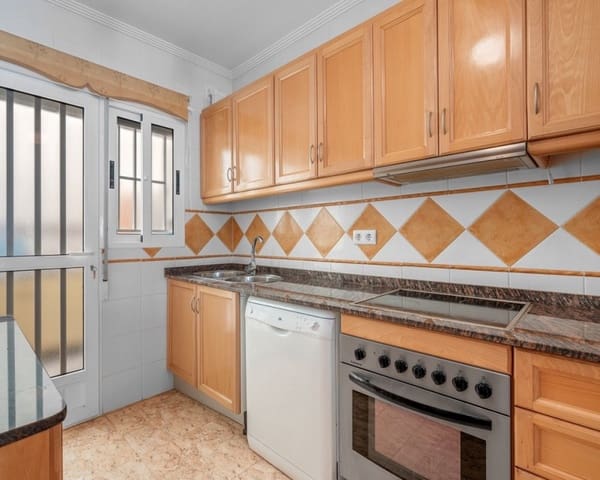 3 bedroom Villa for sale in El Raso, Guardamar del Segura with pool - € 290,000 (Ref: 10078638)
