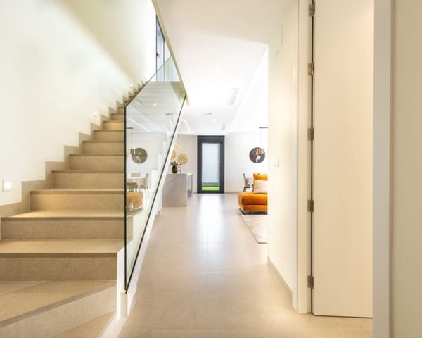 4 Zimmer Villa zu verkaufen in Aguas Nuevas, Torrevieja mit Pool Garage - 1.675.000 € (Ref: 10078639)
