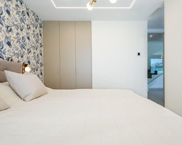 4 Zimmer Villa zu verkaufen in Aguas Nuevas, Torrevieja mit Pool Garage - 1.675.000 € (Ref: 10078639)