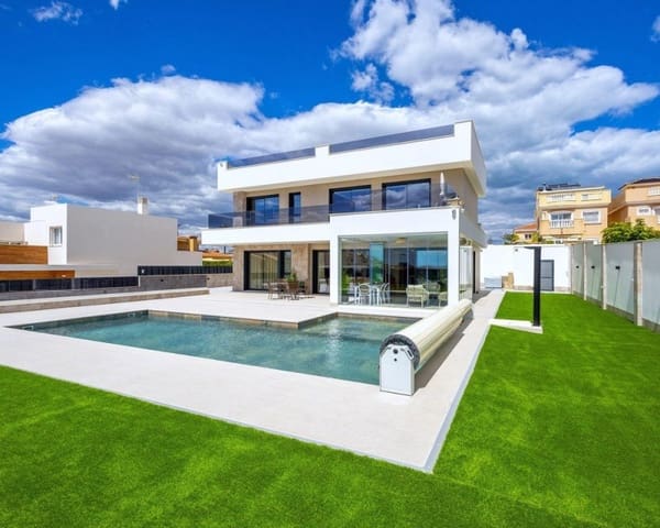 4 Zimmer Villa zu verkaufen in Aguas Nuevas, Torrevieja mit Pool Garage - 1.675.000 € (Ref: 10078639)