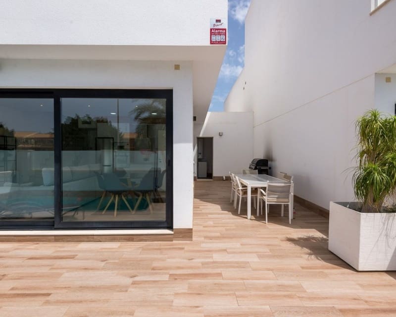 3 sovrum Villa till salu i San Pedro del Pinatar med pool - 400 000 € (Ref: 10078641)