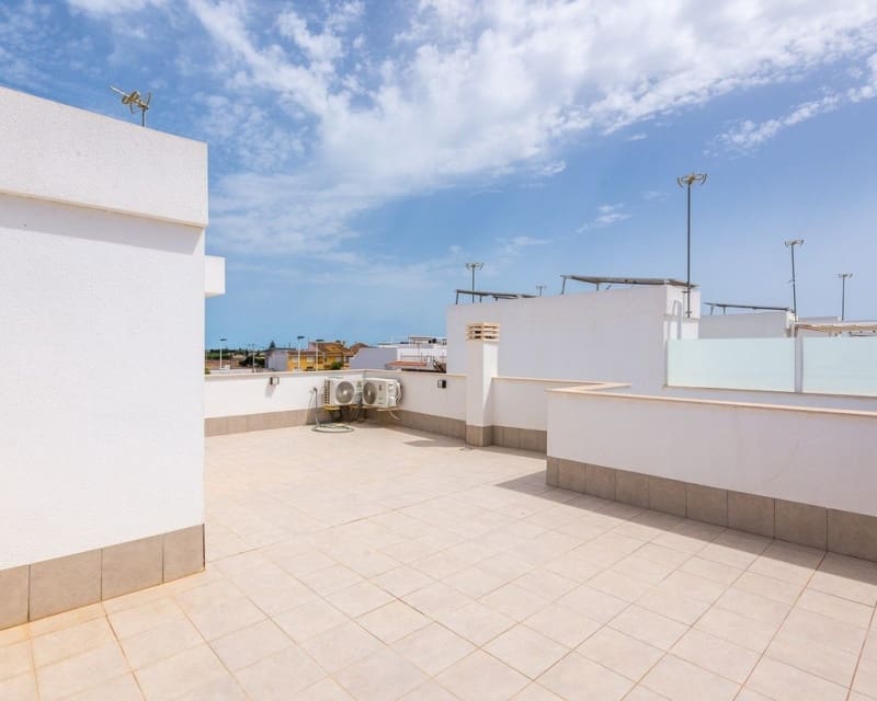 3 sovrum Villa till salu i San Pedro del Pinatar med pool - 400 000 € (Ref: 10078641)
