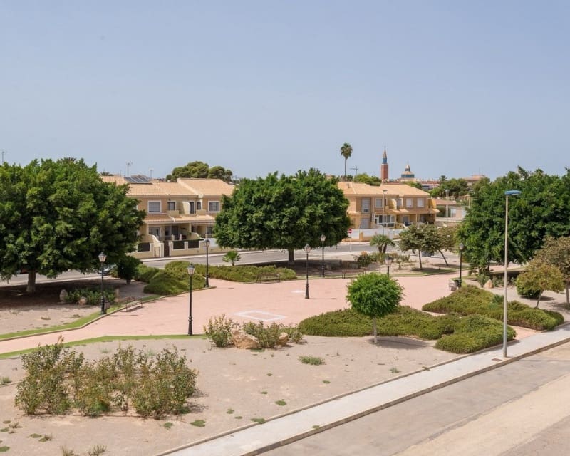 3 sovrum Villa till salu i San Pedro del Pinatar med pool - 400 000 € (Ref: 10078641)