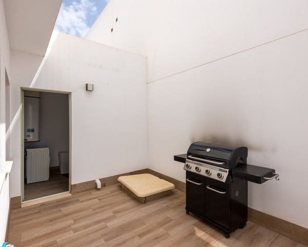3 sovrum Villa till salu i San Pedro del Pinatar ciudad, San Pedro del Pinatar med pool - 400 000 € (Ref: 10078641)