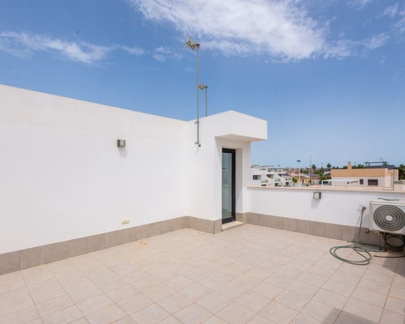 3 sovrum Villa till salu i San Pedro del Pinatar med pool - 400 000 € (Ref: 10078641)