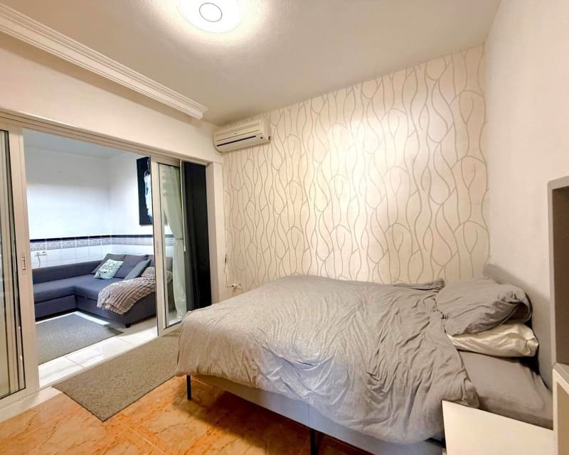 2 soveværelse Lejlighed til salg i Villamartin med swimmingpool - € 199.000 (Ref: 10101473)