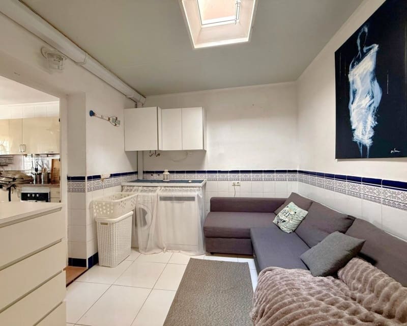 2 soveværelse Lejlighed til salg i Villamartin med swimmingpool - € 199.000 (Ref: 10101473)