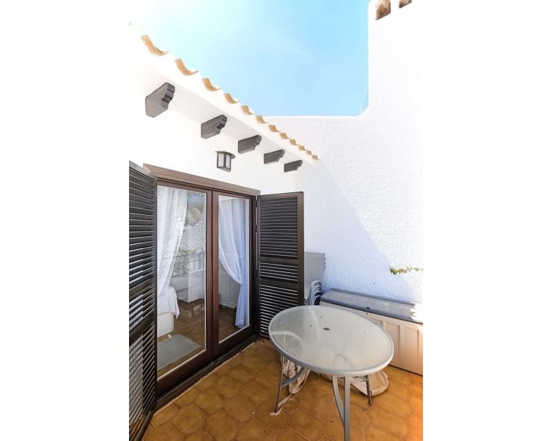 3 camera da letto Casa in vendita in Cabo Roig con piscina - 220.000 € (Rif: 10101475)