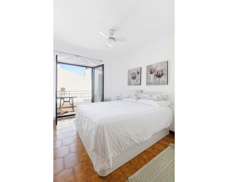 3 camera da letto Casa in vendita in Cabo Roig con piscina - 220.000 € (Rif: 10101475)