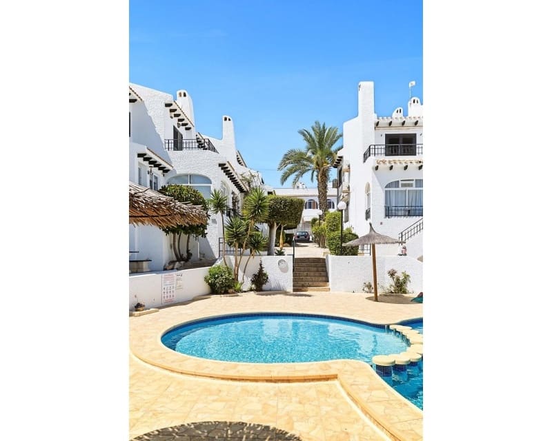 3 camera da letto Casa in vendita in Cabo Roig con piscina - 220.000 € (Rif: 10101475)