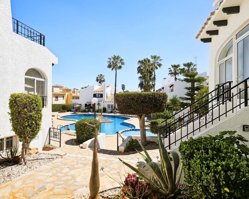 3 camera da letto Casa in vendita in Cabo Roig con piscina - 220.000 € (Rif: 10101475)