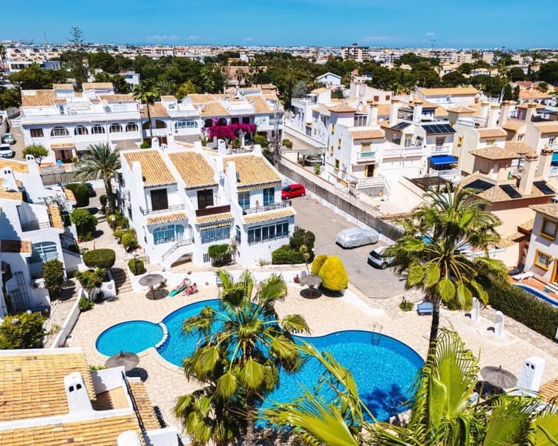 3 camera da letto Casa in vendita in Cabo Roig con piscina - 220.000 € (Rif: 10101475)