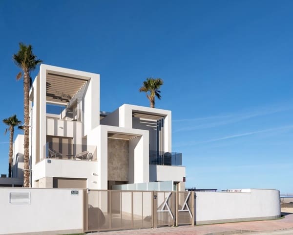 Chalet de 3 habitaciones en Las Lomas de Rame - Bahía Bella, Los Alcázares en venta con piscina garaje - 469.000 € (Ref: 10101484)