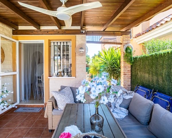 Chalet de 3 habitaciones en El Raso, Guardamar del Segura en venta con piscina - 299.500 € (Ref: 10101486)