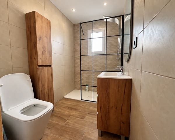 3 slaapkamer Villa te koop in Los Montesinos met zwembad garage - € 215.000 (Ref: 10101488)