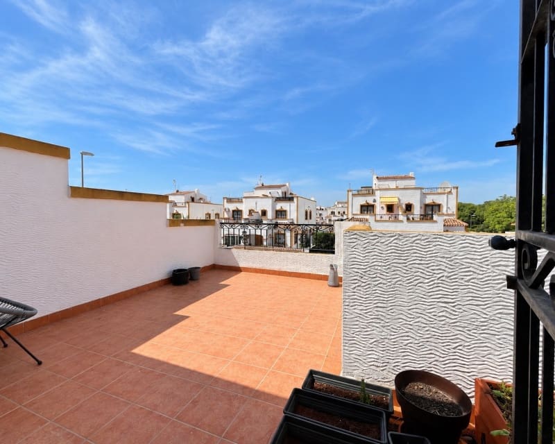 3 soveværelse Villa til salg i Los Montesinos med swimmingpool garage - € 215.000 (Ref: 10101488)