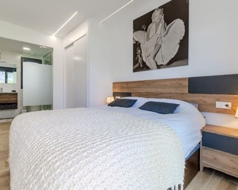 2 soverom Leilighet til salgs i Villamartin med svømmebasseng garasje - € 239 000 (Ref: 10101490)