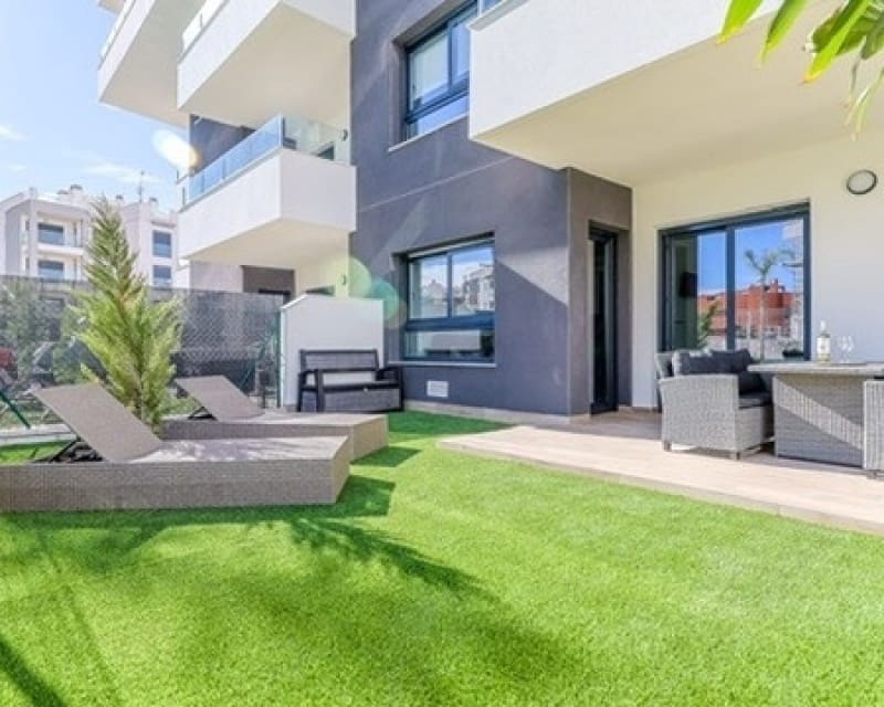 2 soverom Leilighet til salgs i Villamartin med svømmebasseng garasje - € 239 000 (Ref: 10101490)