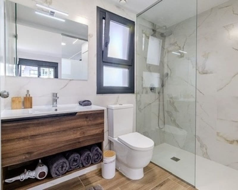 2 soverom Leilighet til salgs i Villamartin med svømmebasseng garasje - € 239 000 (Ref: 10101490)