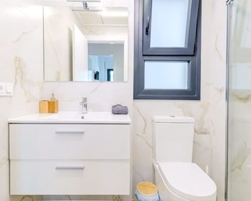 2 soverom Leilighet til salgs i Villamartin med svømmebasseng garasje - € 239 000 (Ref: 10101490)