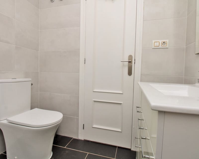 2 chambre Maison de Ville à vendre à Villamartin avec piscine garage - 159 900 € (Ref: 10101491)