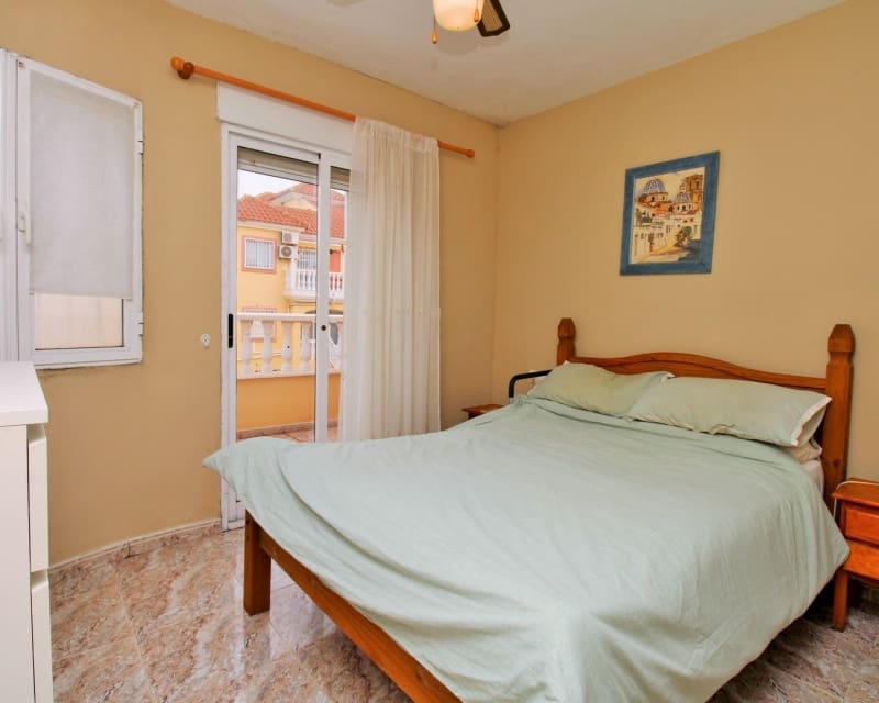 2 chambre Maison de Ville à vendre à Villamartin avec piscine garage - 159 900 € (Ref: 10101491)